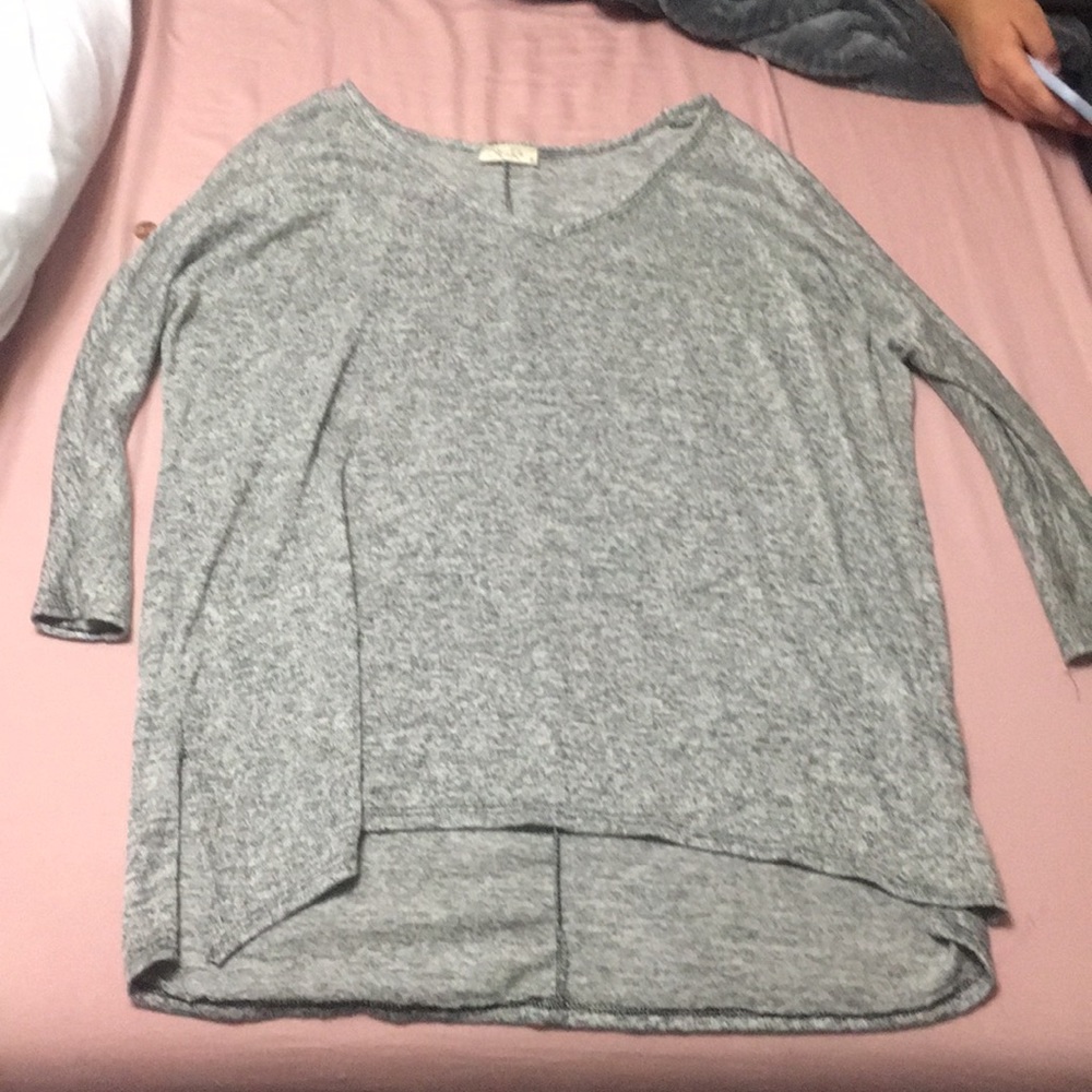 Gray long sleeve top